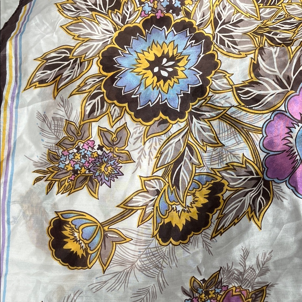 Vintage Triangle Pure 100% Silk Scarf Hand Rolled Hand Printed